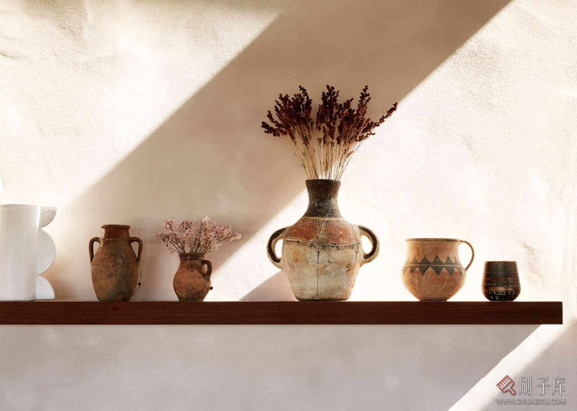 图片[9]-【案例图集】侘寂风（Wabi-Sabi style）丨概念图+住宅别墅设计案例-刷子库